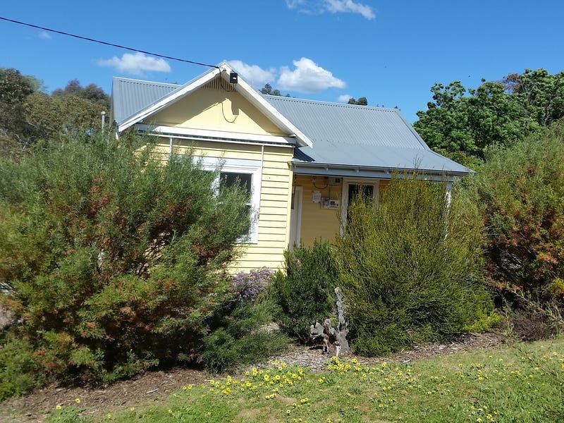 12 Sheehan Street, Castlemaine, Vic 3450 Property Details