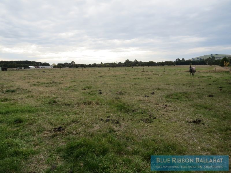 81 Sharpes Road, Miners Rest, VIC 3352