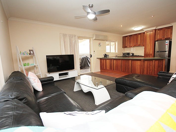 2/9 Barton Drive, Horsham, Vic 3400 Property Details