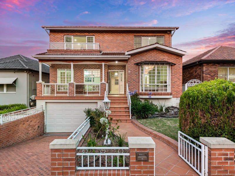 Houses for Sale in Kingsgrove, NSW 2208