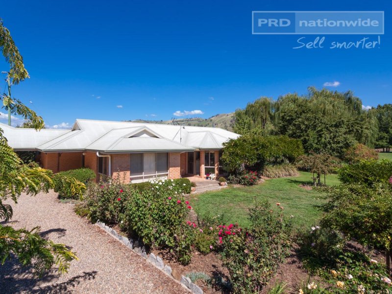36 East Gilmore Road, Tumut, NSW 2720 Property Details