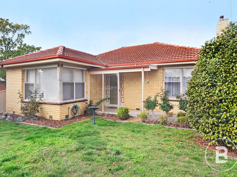 19 High Street W, Ararat, VIC 3377