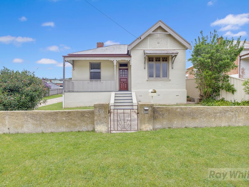 37 Emma Street, Goulburn, NSW 2580