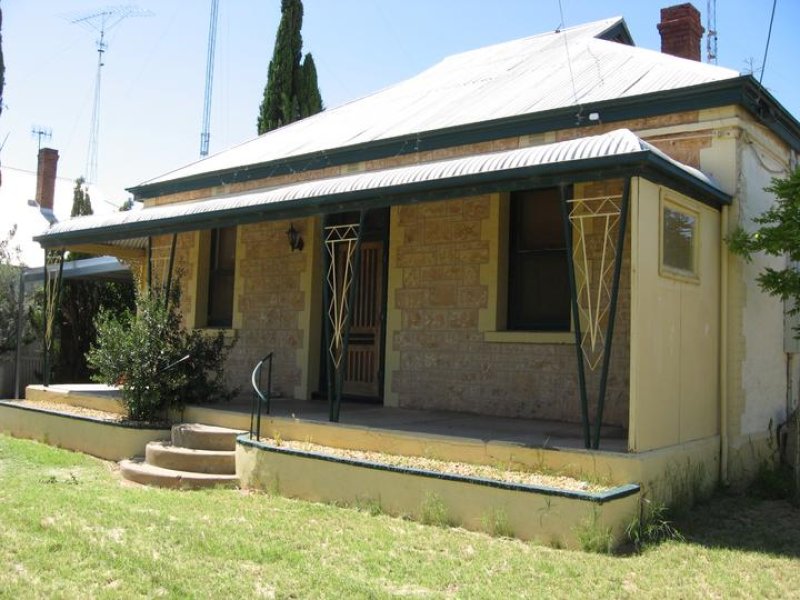 13 Thompson Street, Waikerie, SA 5330 Property Details