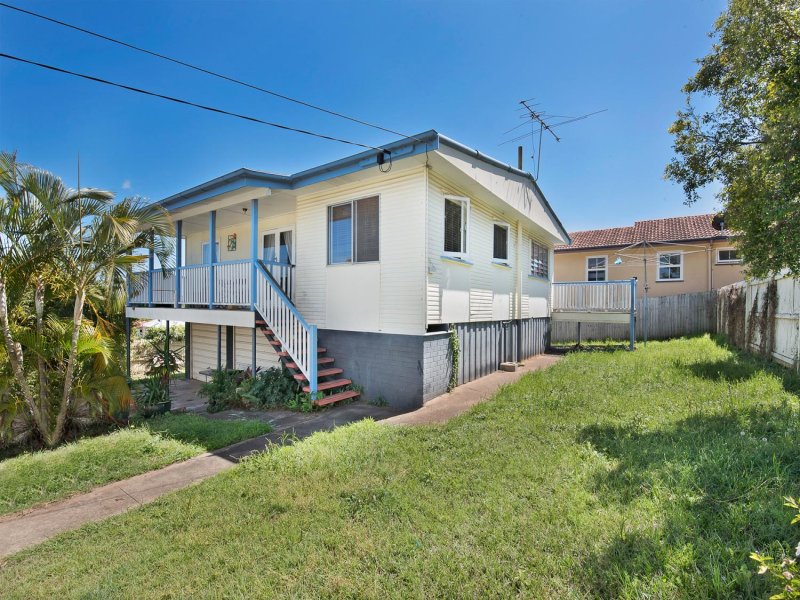 82 Sorrento Street, Margate, Qld 4019 Property Details