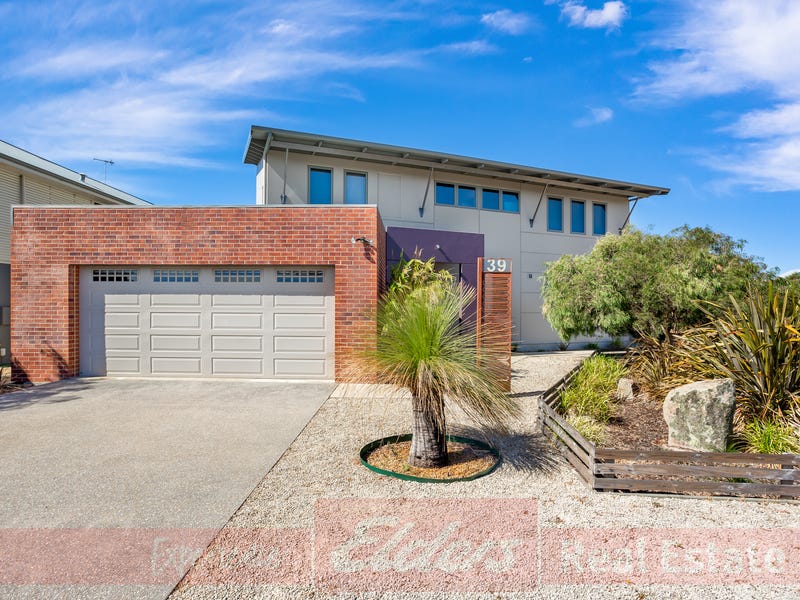 Real Estate & Property for Sale in Peppermint Grove Beach, WA 6271