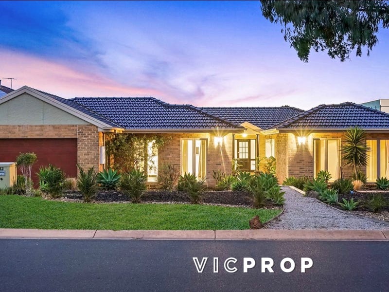 12 Heron Way, Point Cook, VIC 3030
