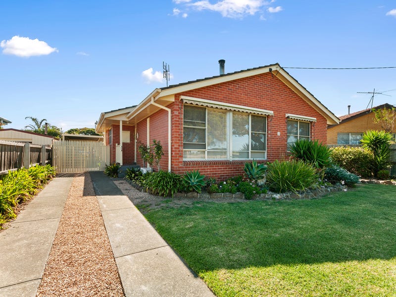 11 Gibsons Road, Sale, Vic 3850 Property Details