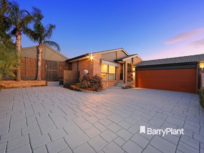 8 Davison Cres Ferntree Gully Vic 3156