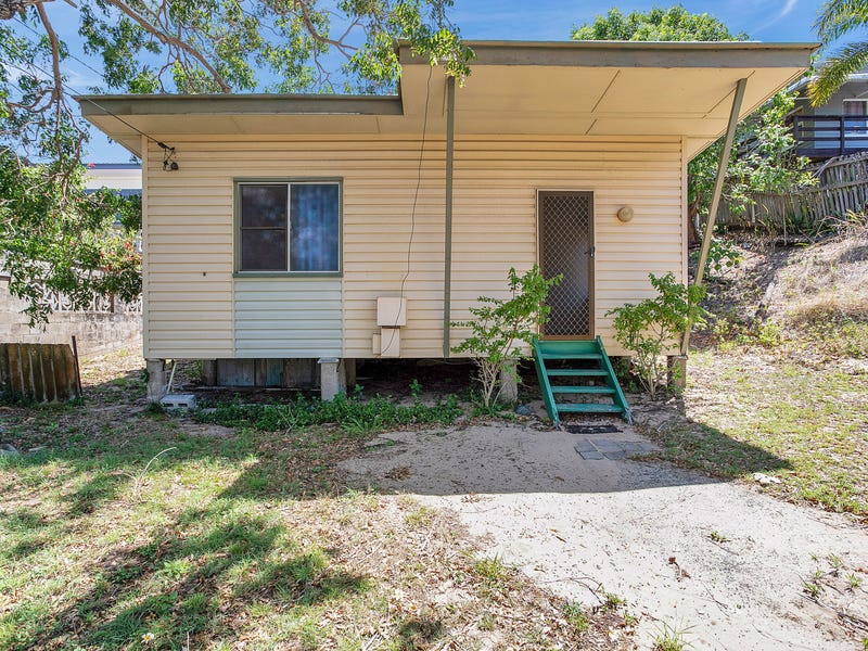 16 Pelican Street, Slade Point, QLD 4740
