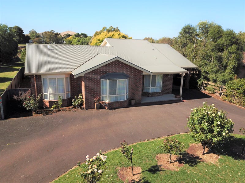 54 Hopetoun Street, Mortlake, VIC 3272