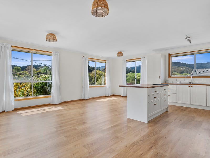 19 Charles Street, Tas 7112 House for Rent