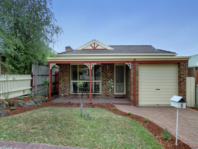 8 Rosewood Place, Chirnside Park, VIC 3116