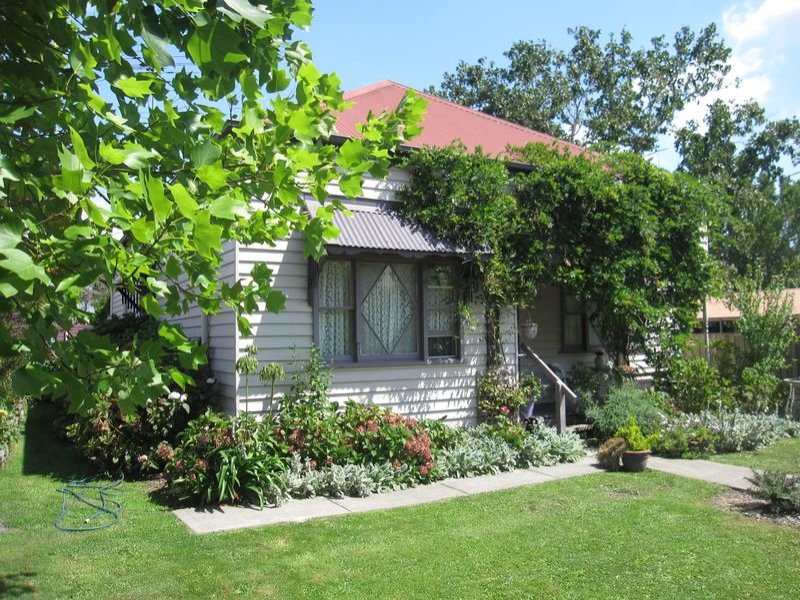 21 Seven Mile Road, Trafalgar, Vic 3824 Property Details