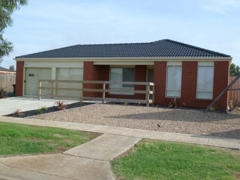 2 Archer Drive, Kurunjang, Vic 3337 Property Details