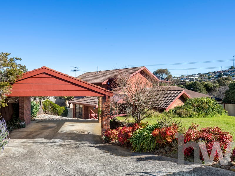 2 Buchan Court, Highton, Vic 3216 House for Sale