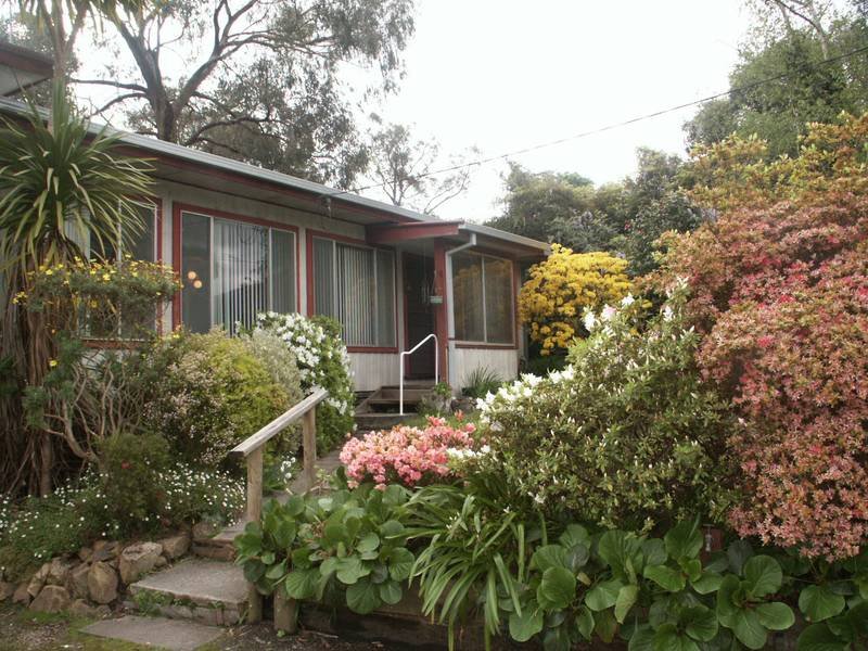 7 Robin Parade, Healesville, VIC 3777