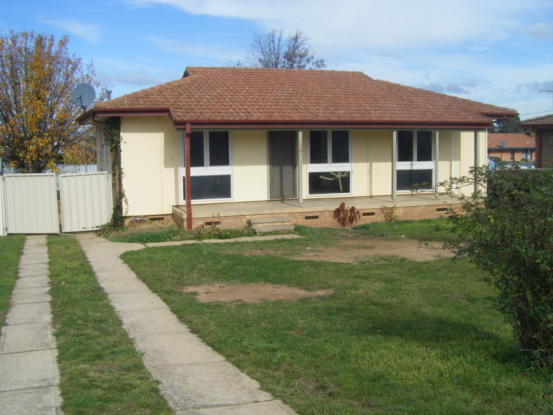 39 Gourock Avenue, Goulburn, NSW 2580 Property Details