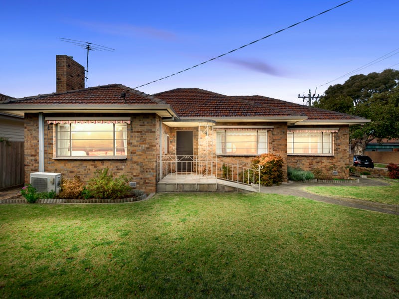 6 Young Street, Oakleigh, Vic 3166 - Property Details