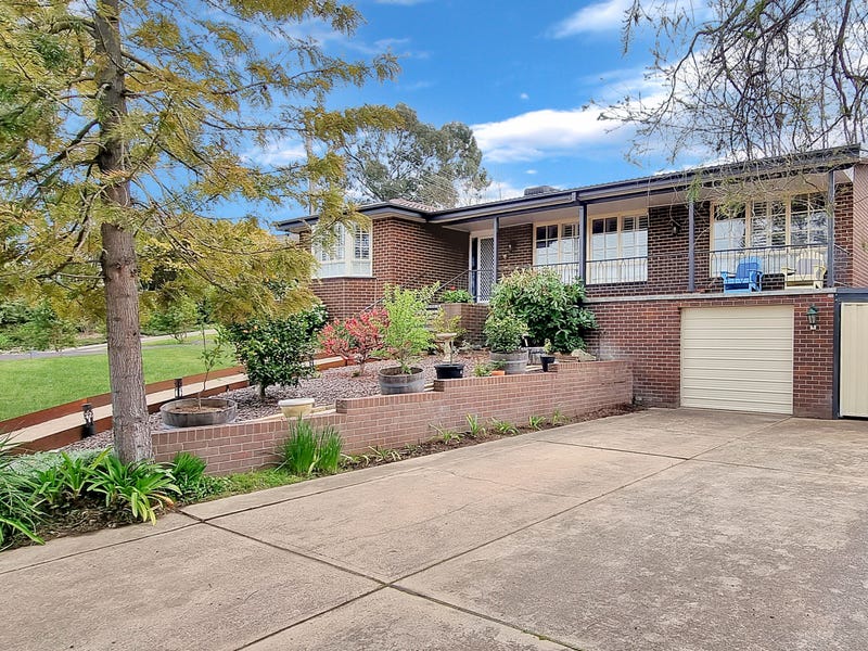 10 Bingham Circuit, Kaleen, ACT 2617 House for Sale