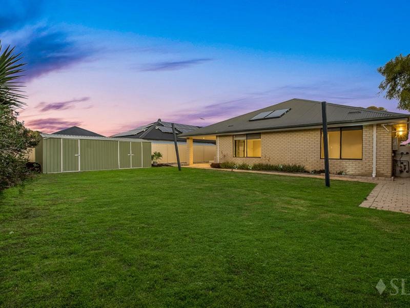 25 Carbine Loop Banksia Grove WA 6031 House for Sale