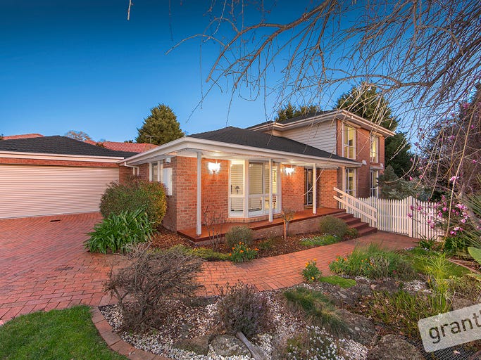 31 Bournevale Drive, Berwick, VIC 3806