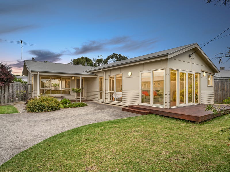 1/20 Cleeland Street, Newhaven, Vic 3925 Property Details