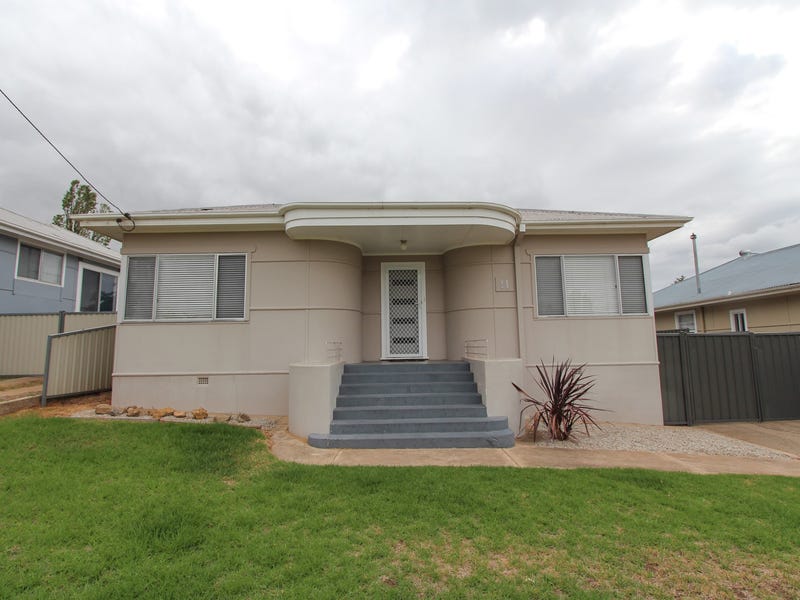11 Prospect Street, South Bathurst, NSW 2795