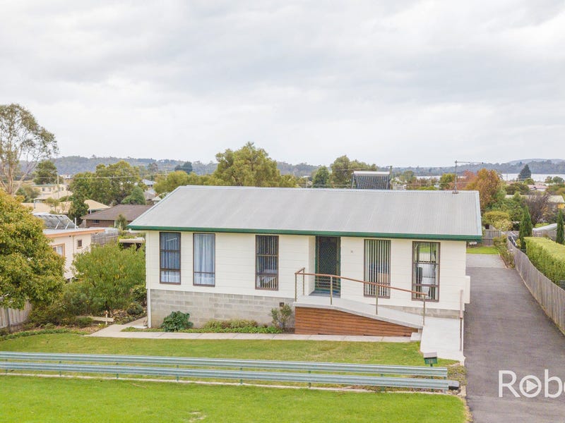 16 Ernest Street, Beauty Point, TAS 7270
