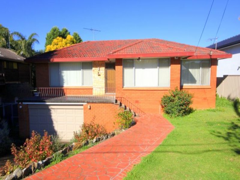 30 Denman Road, Hall, NSW 2198