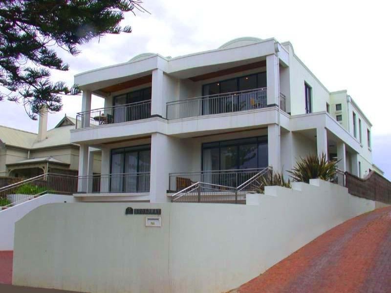 2 Broadway, Glenelg South, SA 5045