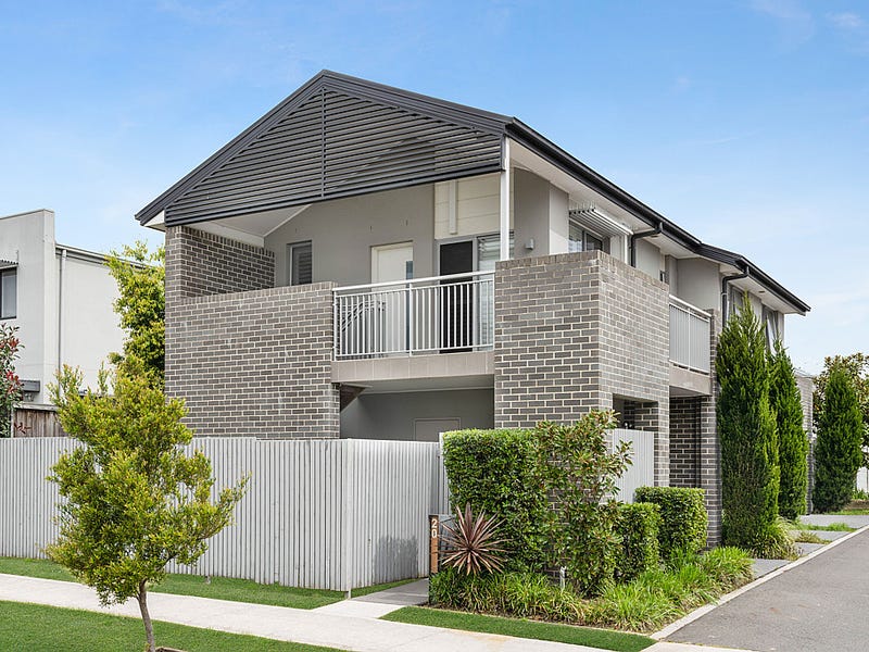 20 Greenview Drive, Moorebank, NSW 2170 Property Details