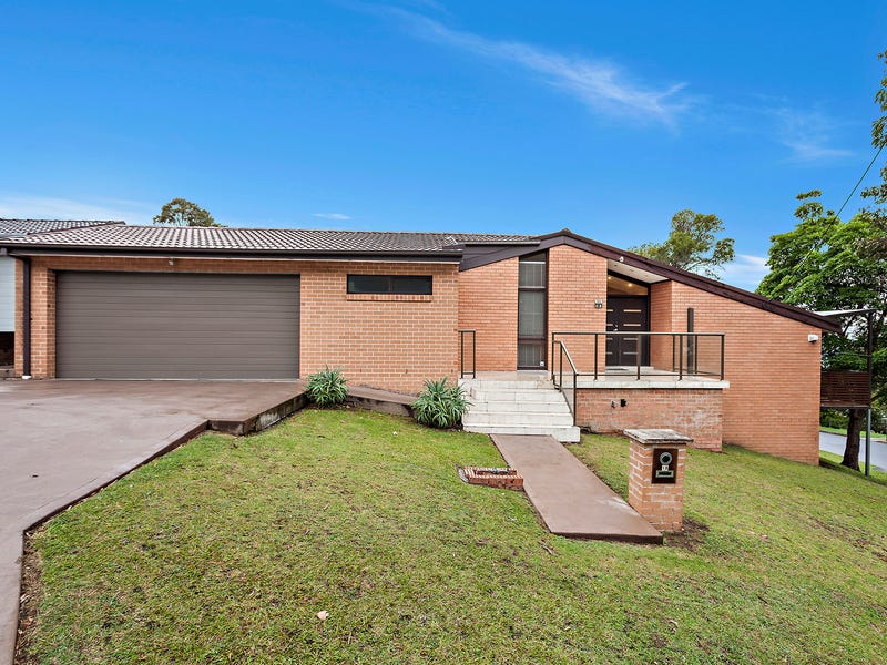 18 The Avenue, Coniston, NSW 2500