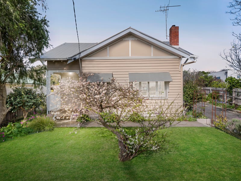 1 McAlister Street, Frankston, Vic 3199 Property Details