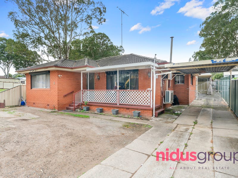 8 Arnold Avenue, St Marys, NSW 2760