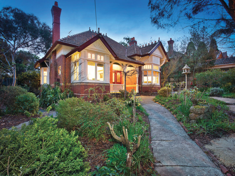 1 Balwyn Road, Canterbury, Vic 3126 Property Details