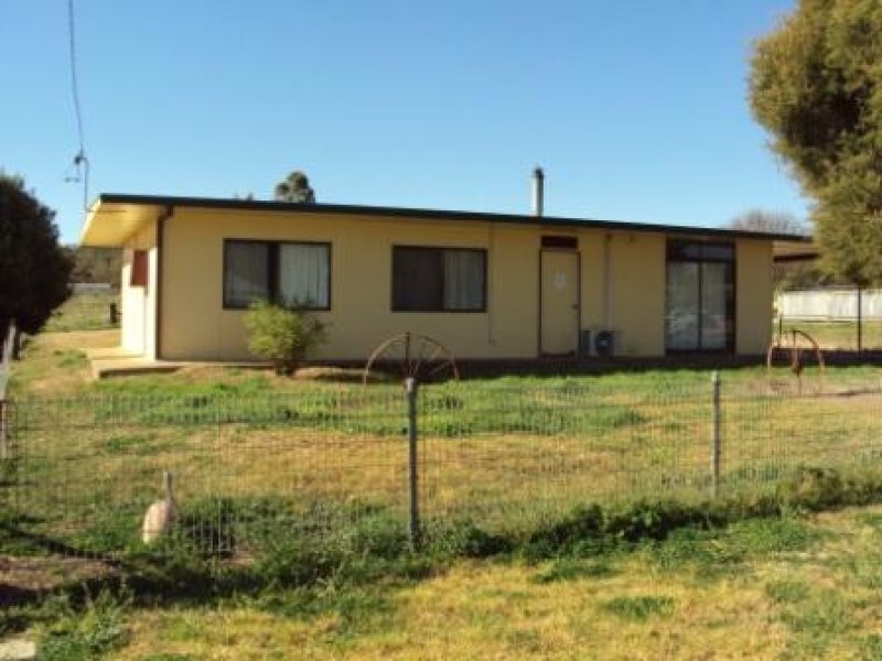 16 Long Street, Warialda, NSW 2402