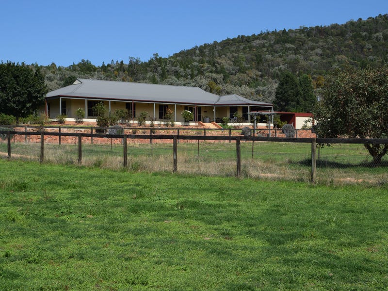 "Halcyon" 545 Noonameena Road, Yeoval, NSW 2868 Property Details