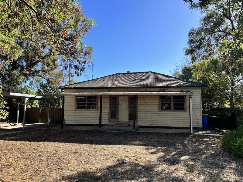 13 Headford Street, Finley, NSW 2713 House for Sale