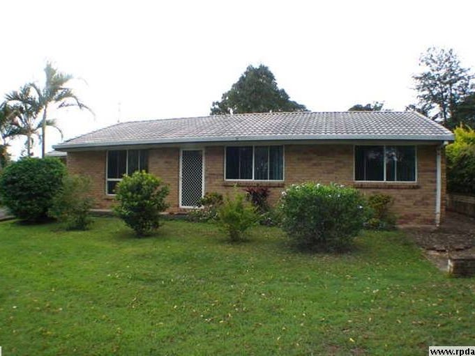 30 Queen Street, Cooran, QLD 4569