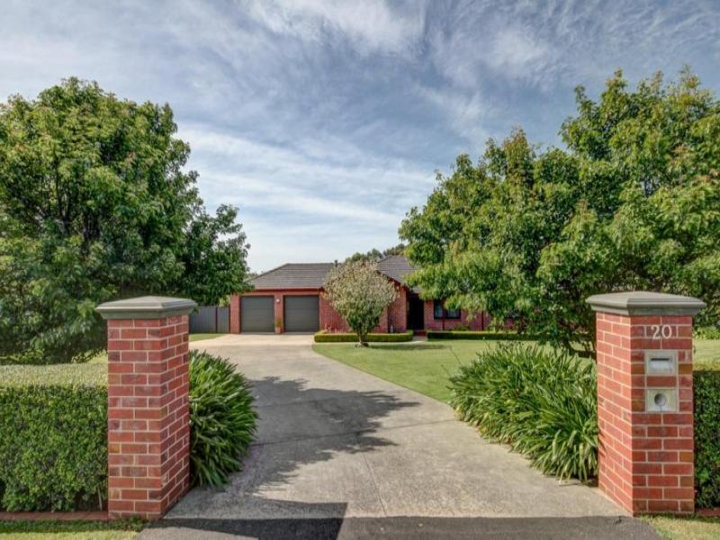 20 Clarke Street, Koroit, VIC 3282