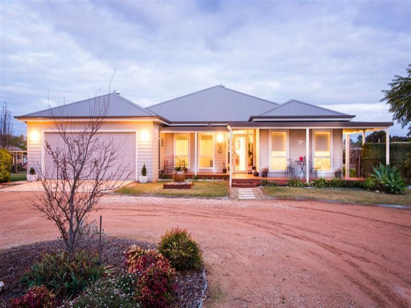 590594 Cowra Avenue, Mildura, Vic 3500 Property Details