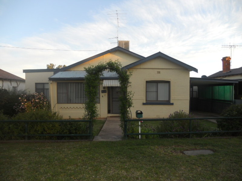 41 Mitchell Street, Parkes, NSW 2870 Property Details