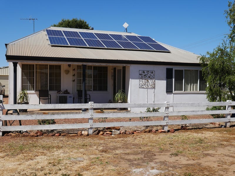 18 Beechworth St., Whitton, Leeton, NSW 2705 Property Details