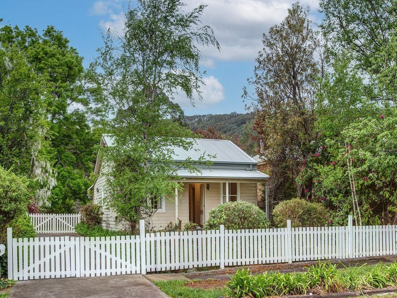 36 Victoria St, Bowral, NSW 2576 Property Details