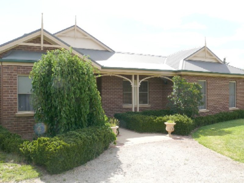 100 Schoeffel Drive, Echuca, Vic 3564 Property Details