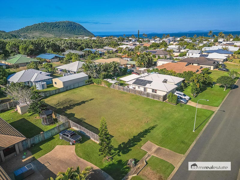 20 Blue Water Boulevard, Mulambin, QLD 4703