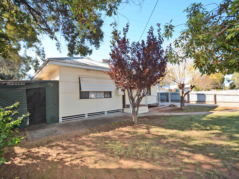 15 Mitchell St, Dareton, NSW 2717 Property Details