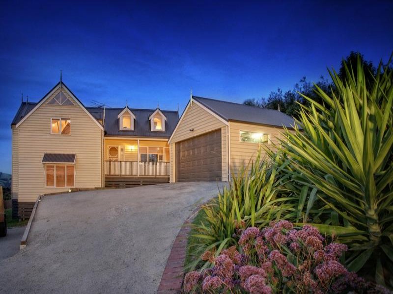 51 Highland Drive, Pakenham, Vic 3810 Property Details