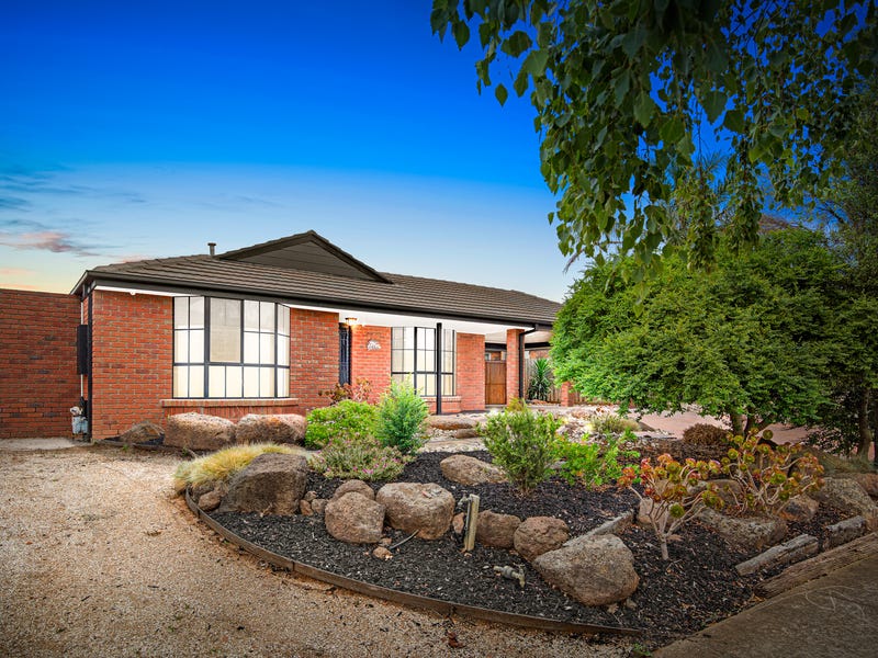 128 Westleigh Drive, Werribee, Vic 3030 Property Details